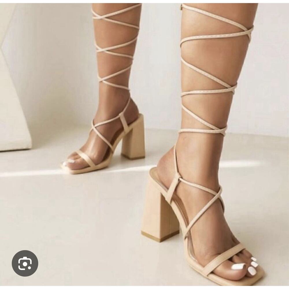 Nude Feminine Romantic Quiet Luxury Strappy Heels Women’s Size 6.5
